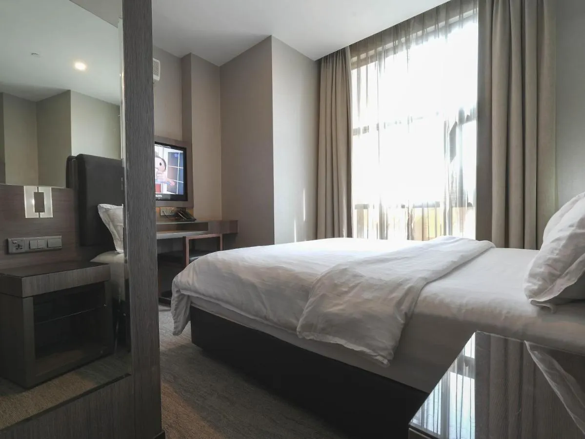***  Amrise Hotel Kitchener Singapore Singapore