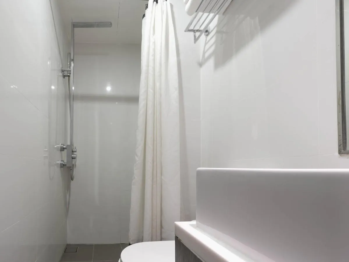 Amrise Hotel Kitchener Singapore