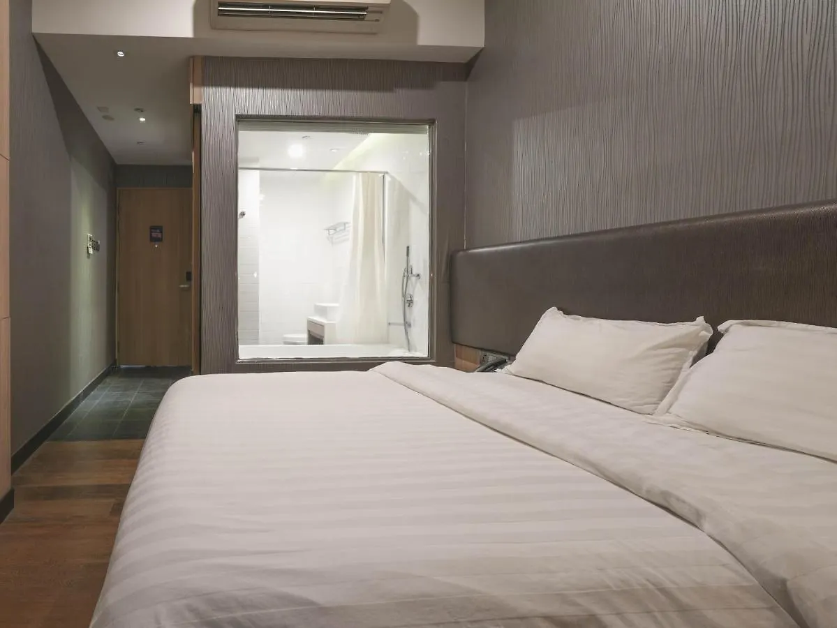 Amrise Hotel Kitchener Singapore