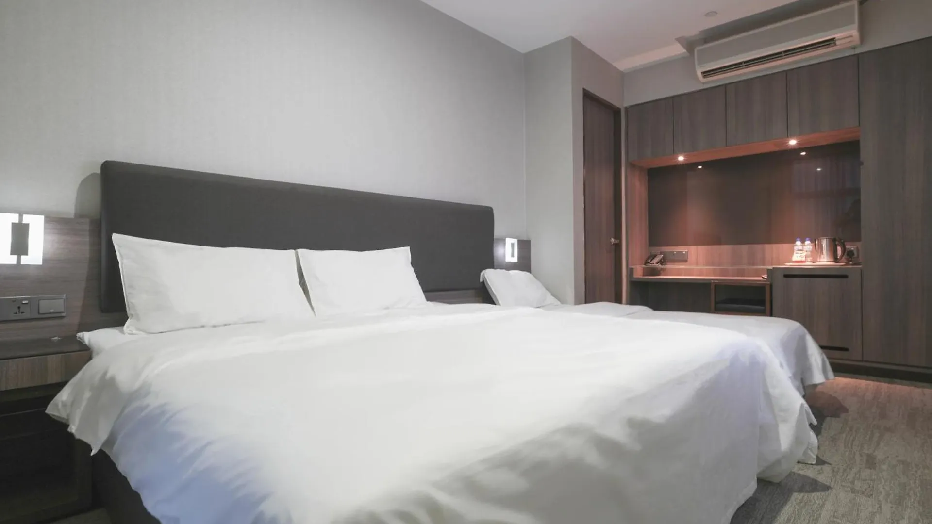 Amrise Hotel Kitchener Singapore Singapore